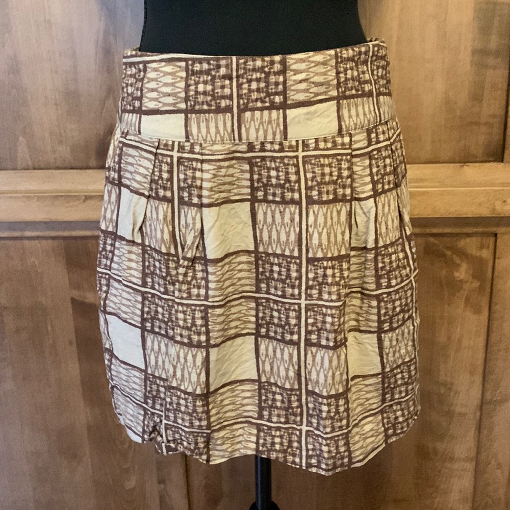 3/$30 Cute pleated beige brown Banana Republic skirt 4